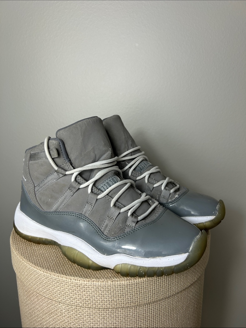 Air Jordan Sneakers – Youth 5Y / EU 37.5